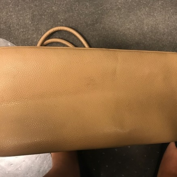 Chanel medallion - Picture 6 of 8